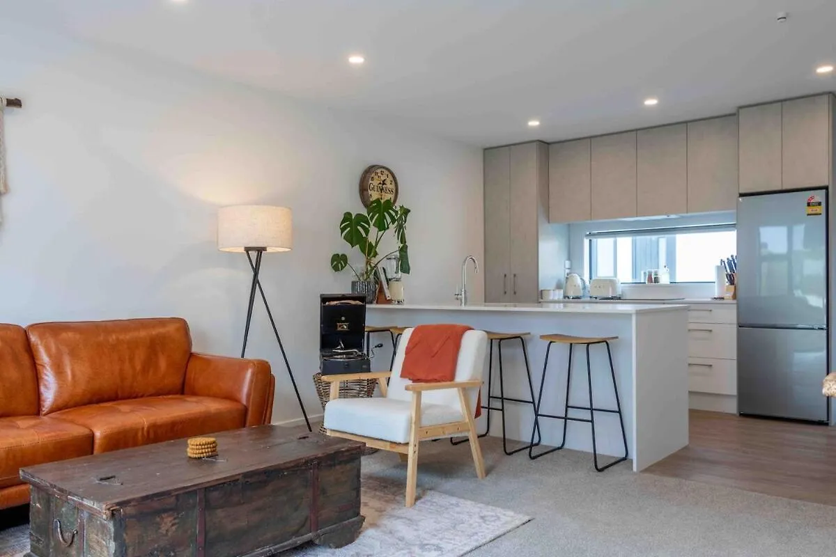 Cozy Retreat With Hot Tub Apartment Christchurch