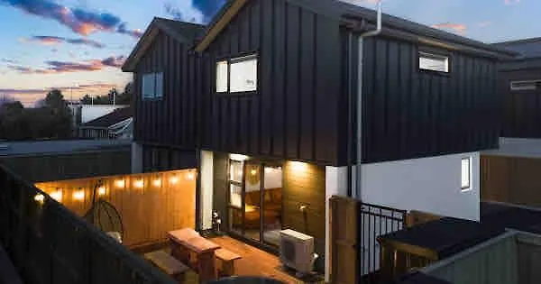 Cozy Retreat With Hot Tub Apartment Christchurch New Zealand